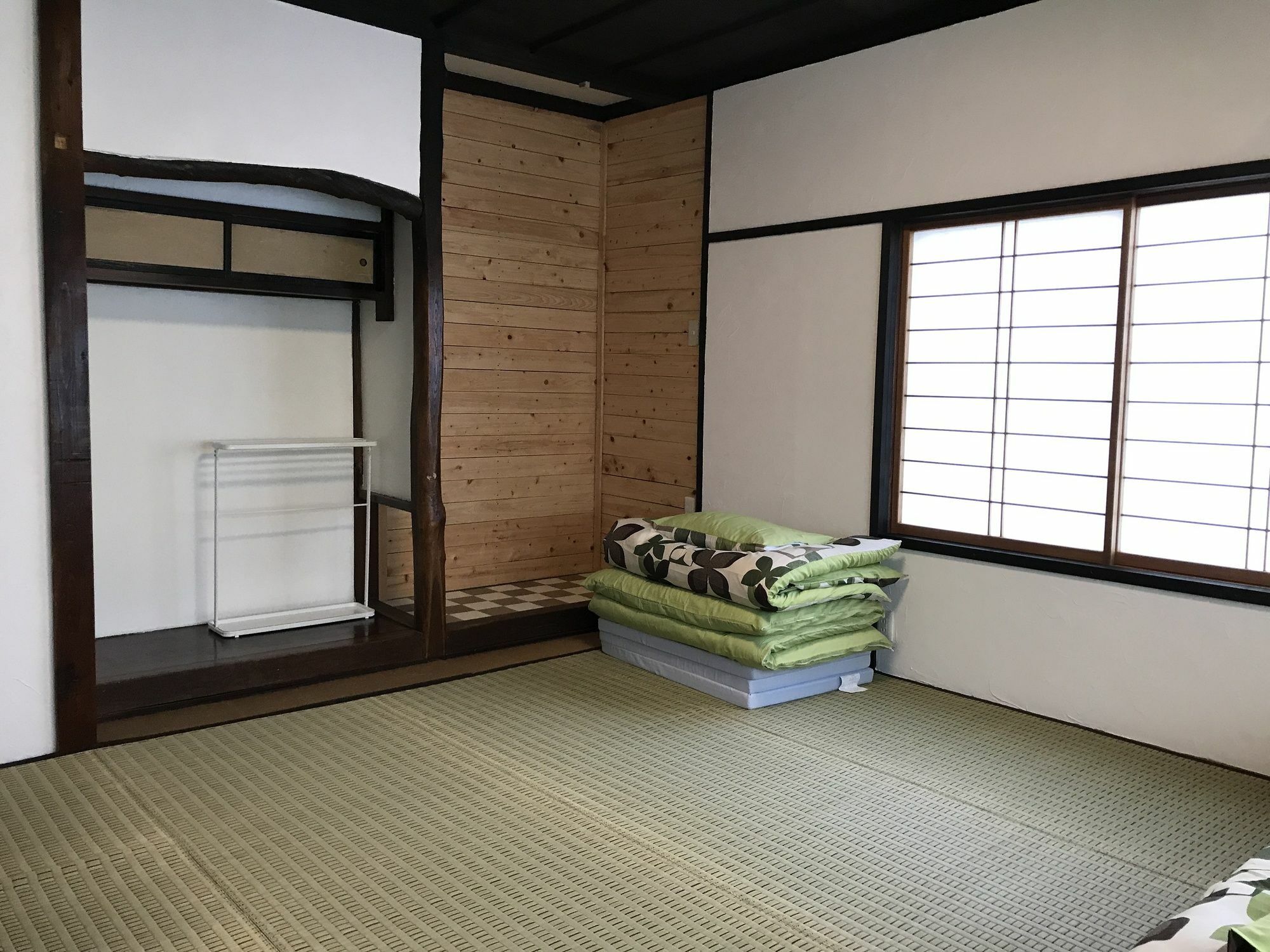 Guesthouse Daruma ทาคายาม่า ภายนอก รูปภาพ